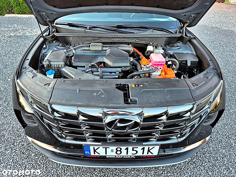 Hyundai Tucson 1.6 T-GDi HEV Executive 2WD - 32