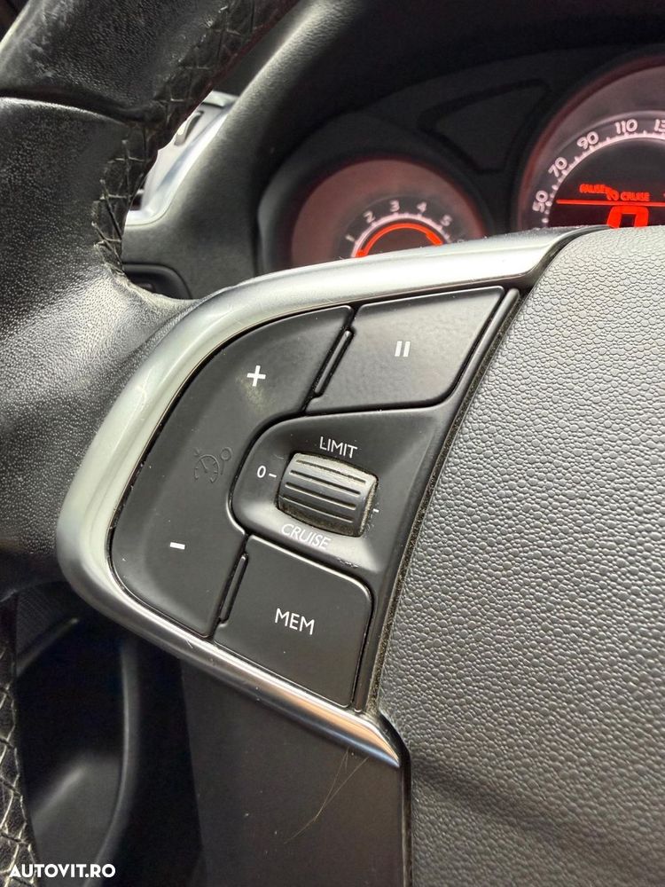 Citroën C4 1.6 HDI Style - 12