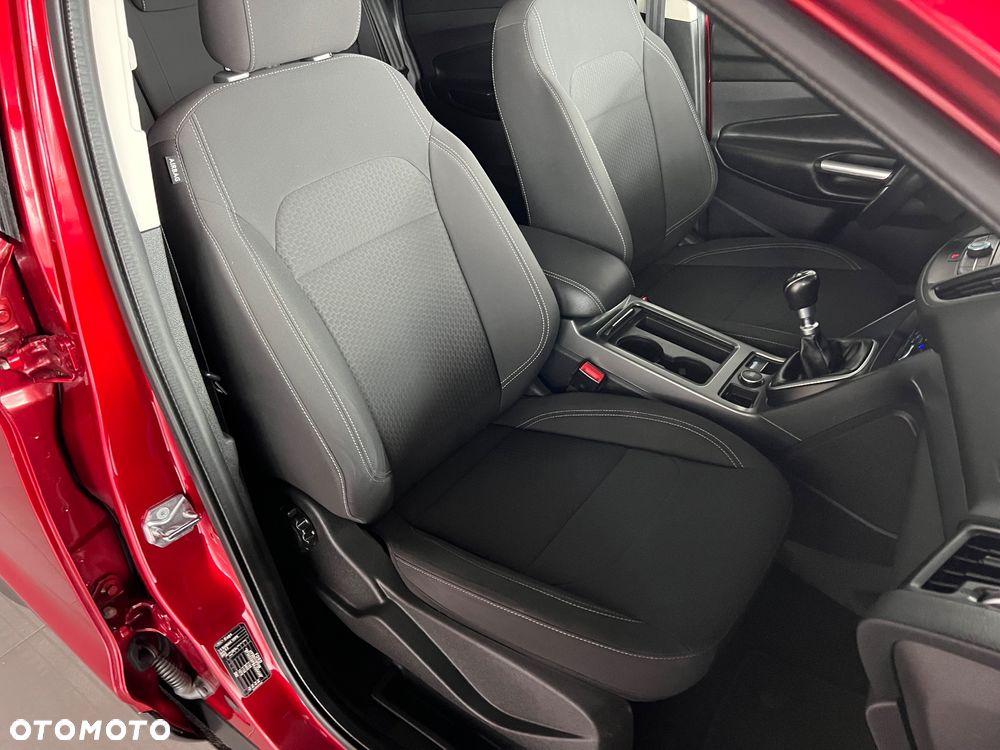 Ford Kuga - 32