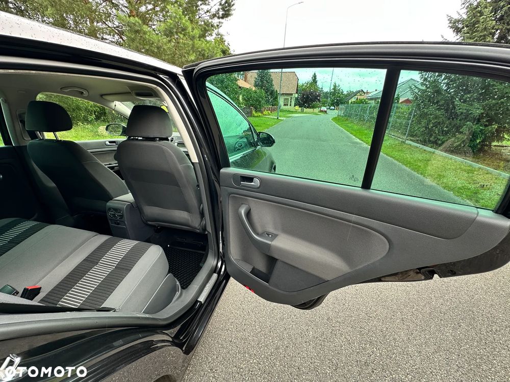 Volkswagen Golf Plus 1.9 TDI Trendline - 23