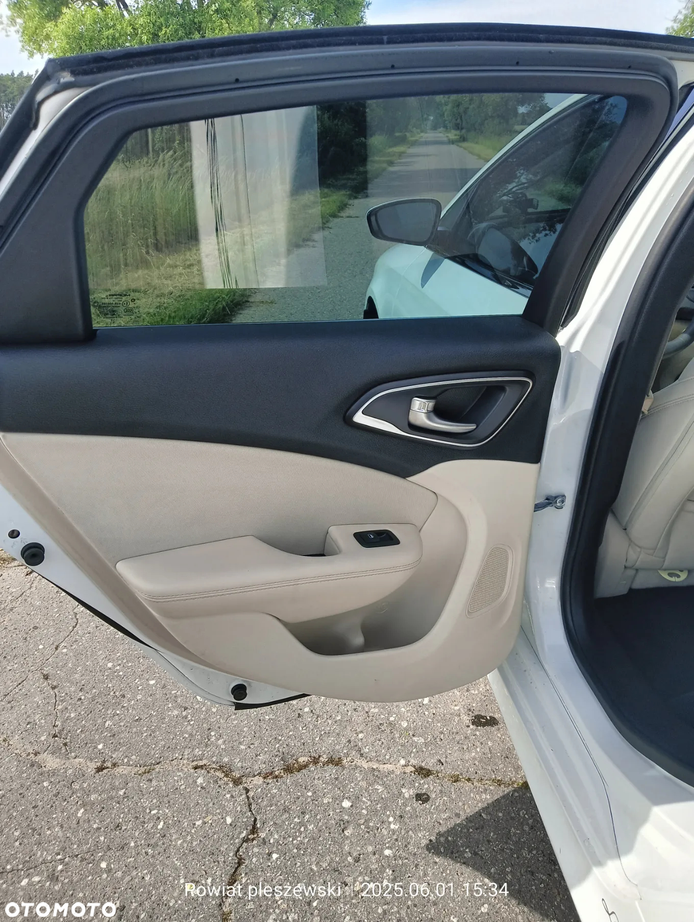 Chrysler 200 - 15