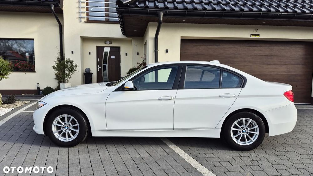 BMW Seria 3 318i Luxury Line - 2