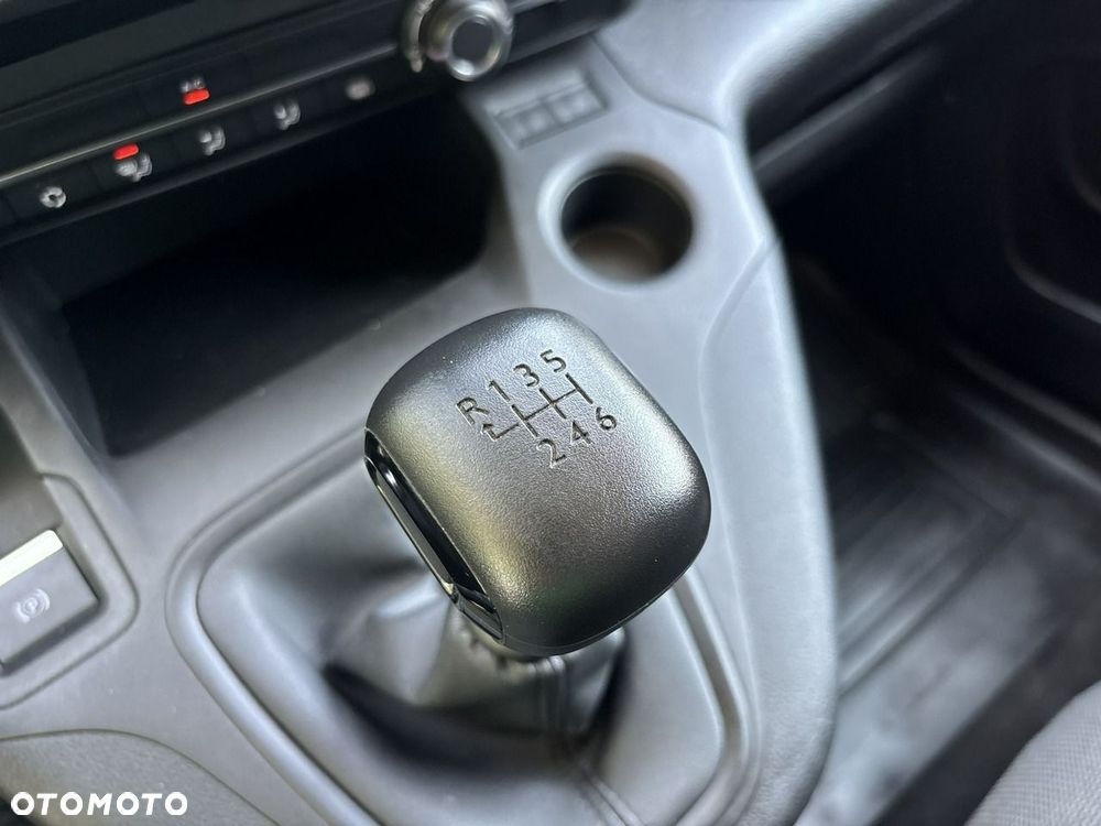 Toyota Proace City - 21