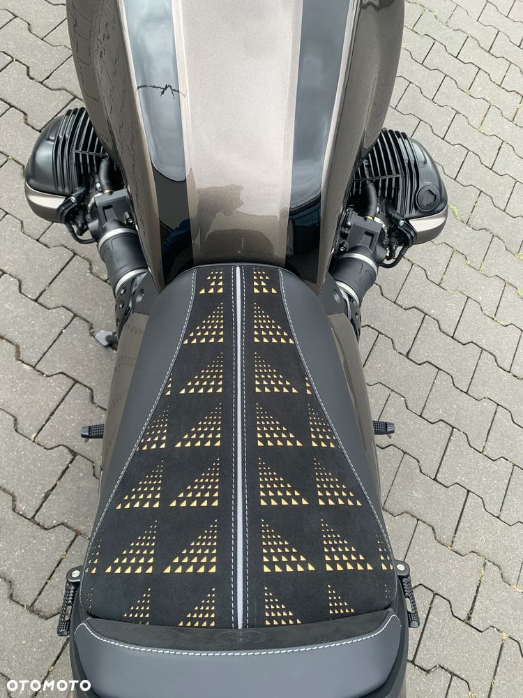 BMW R - 12