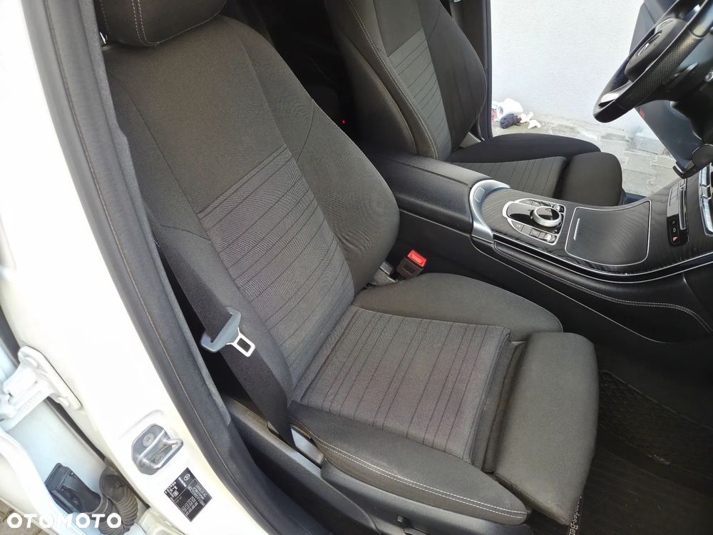 Mercedes-Benz GLC - 28