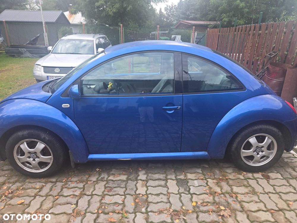Volkswagen New Beetle - 3