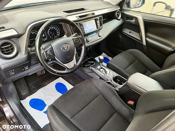 Toyota RAV4 - 22