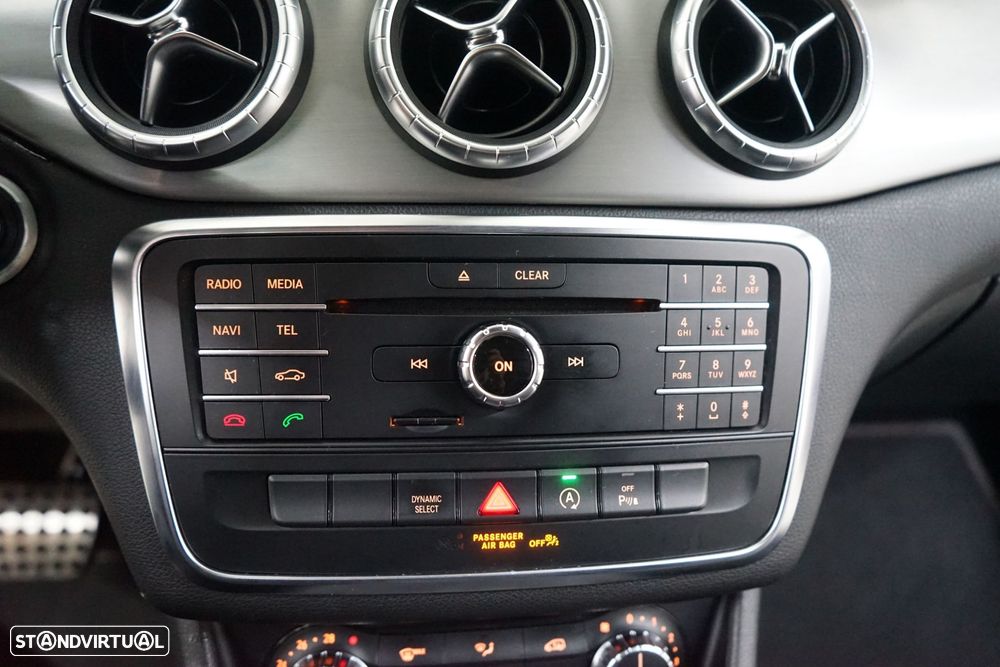 Mercedes-Benz CLA 220 - 32