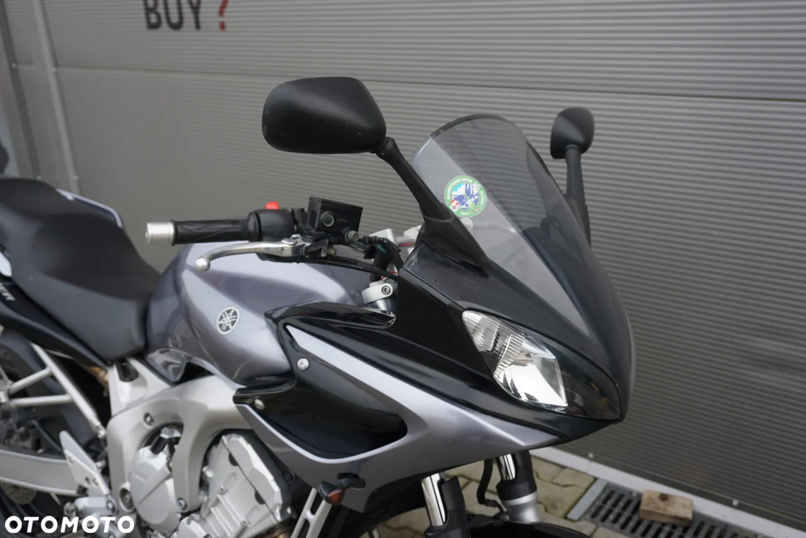 Yamaha FZ - 9