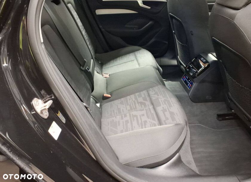 Audi A6 Avant TDI mHEV Quattro S tronic - 13
