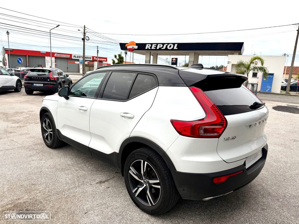 Volvo XC 40 2.0 D3 R-Design AWD Geartronic - 5