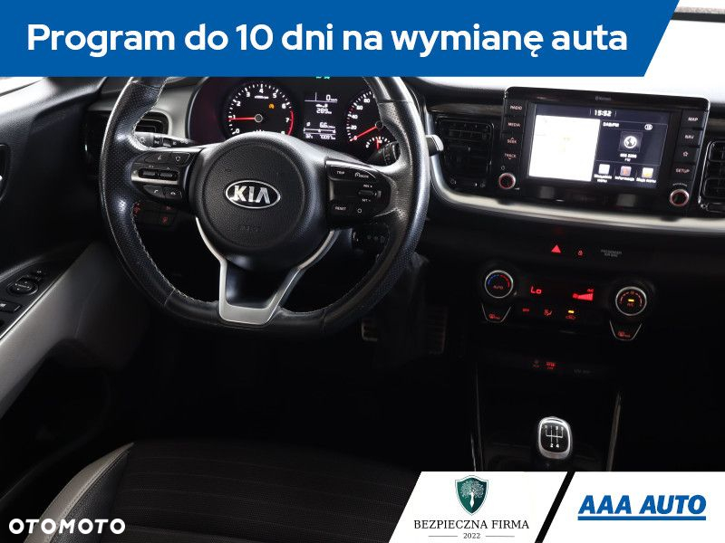 Kia Stonic - 8
