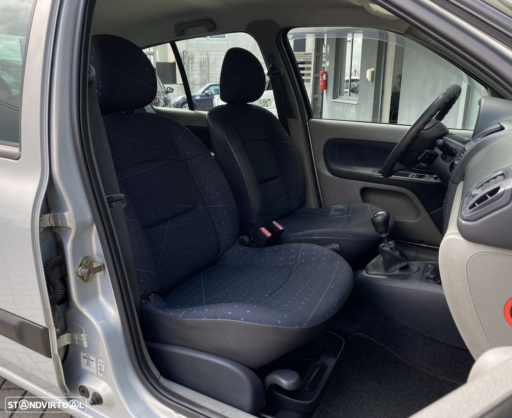 Renault Clio 1.2 16V Expression - 6
