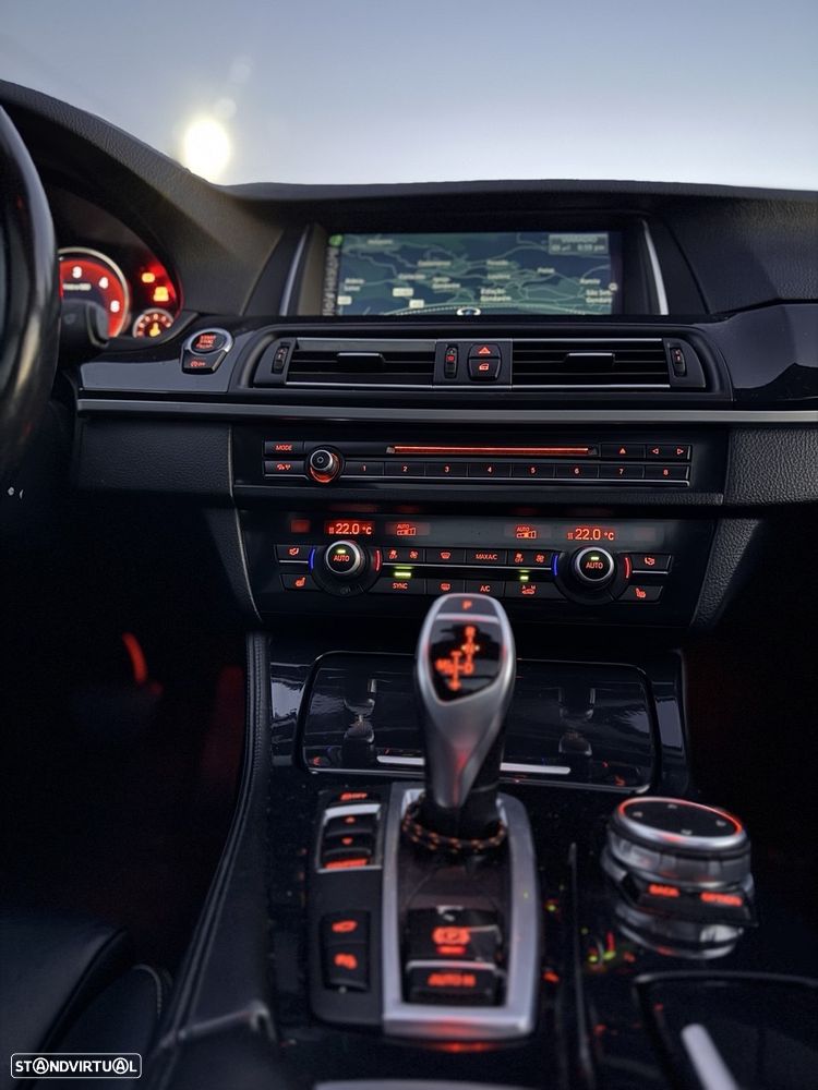 BMW 525 d Pack M Auto — fotografia 3