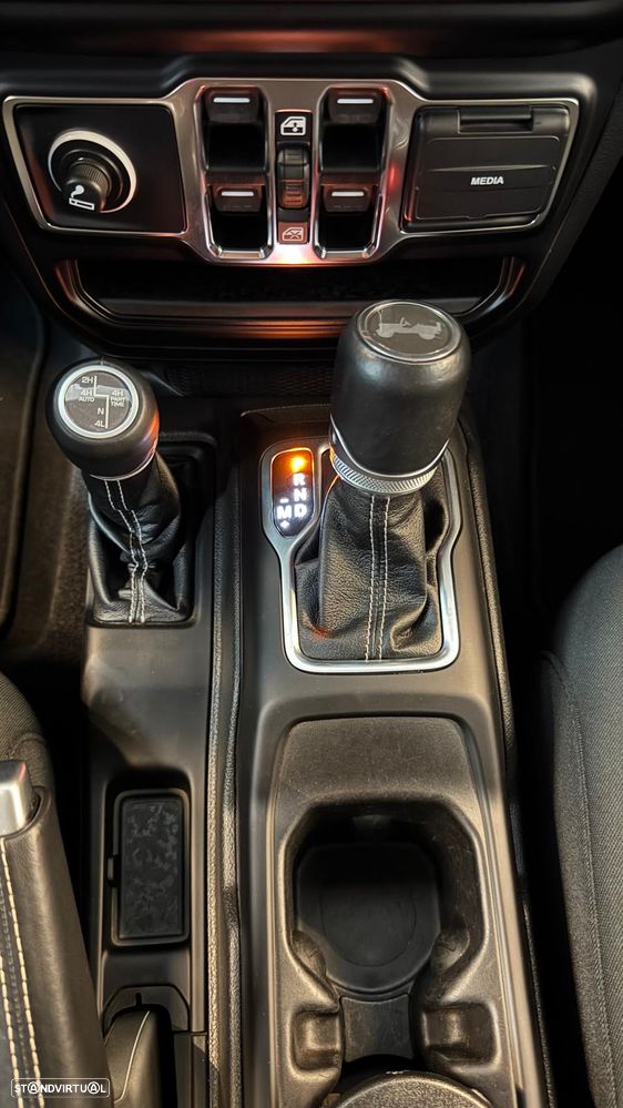 Jeep Wrangler Unlimited 2.0 TG 4xe Sahara - 22