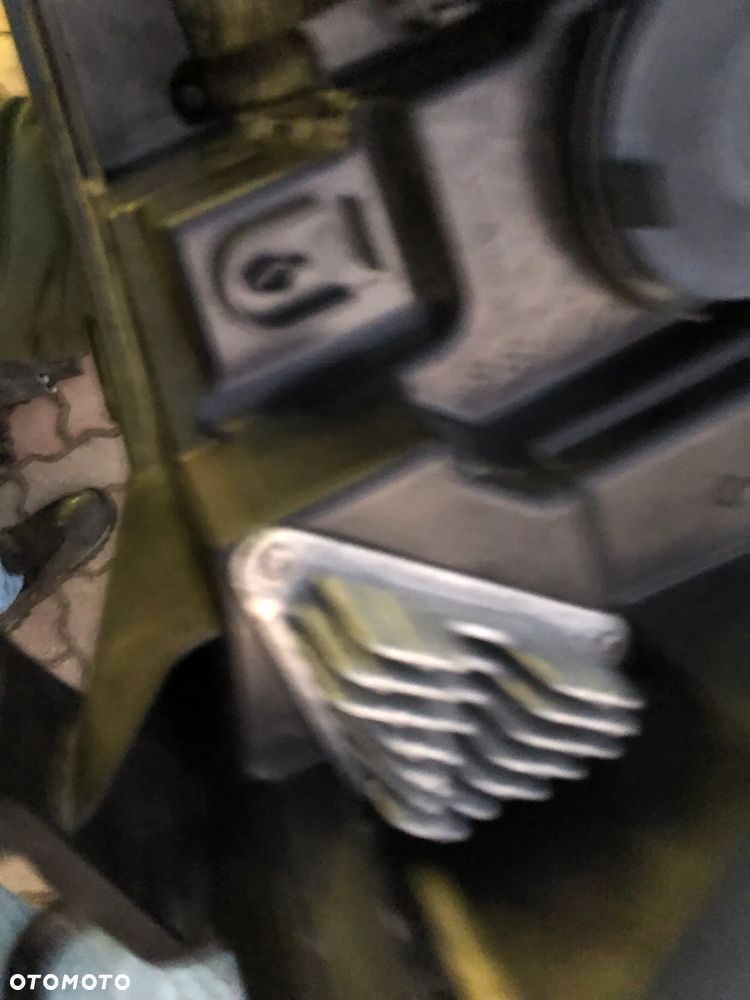 REFLEKTOR RENAULT MASTER III 10> LE 2020 OR 260607867R - 7