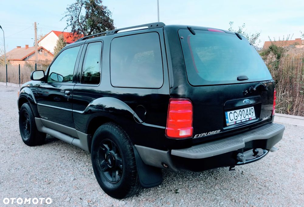 Ford Explorer 4.0 - 8