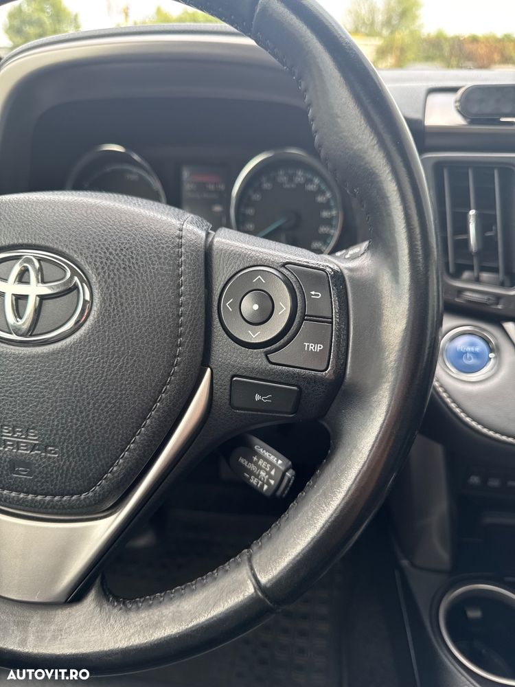 Toyota RAV4 - 13