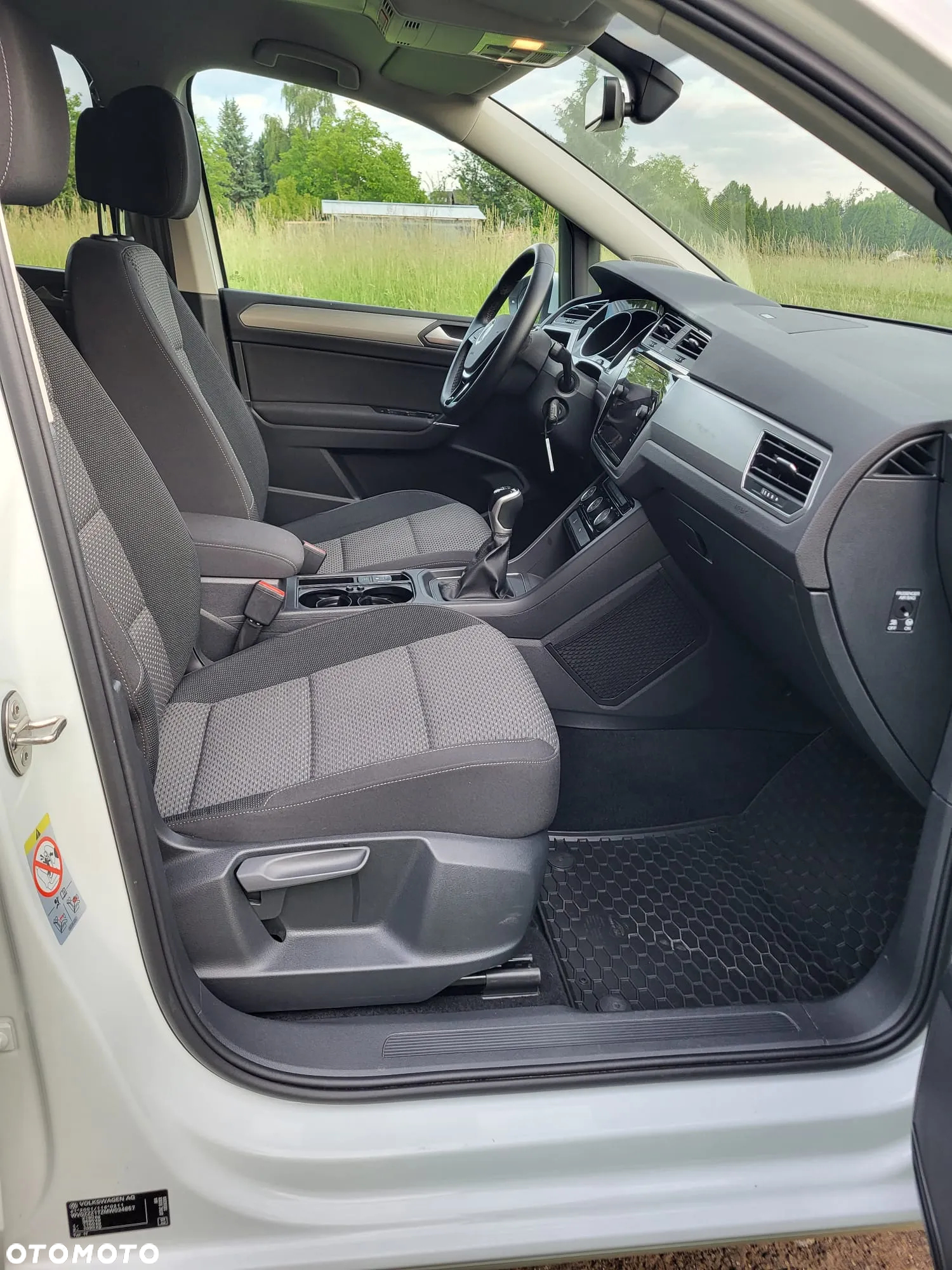 Volkswagen Touran 2.0 TDI BMT SCR Comfortline - 17
