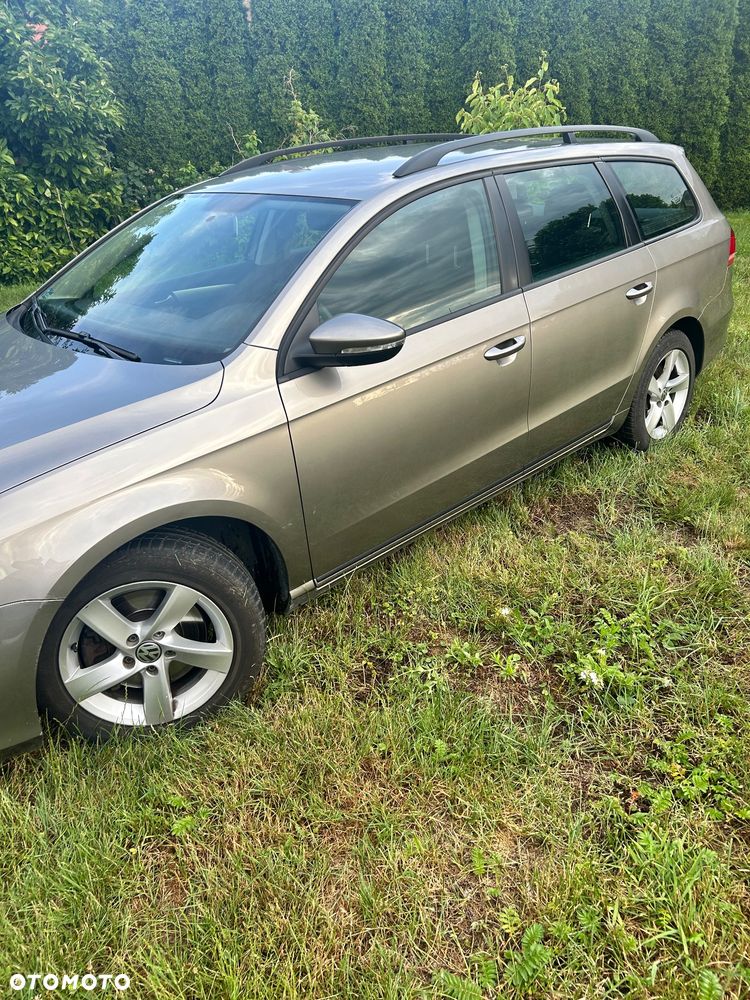 Volkswagen Passat 1.6 TDI Trendline - 15