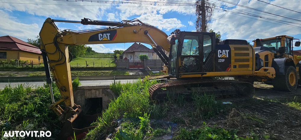 Caterpillar CAT 326F Excavator pe șenile - 1