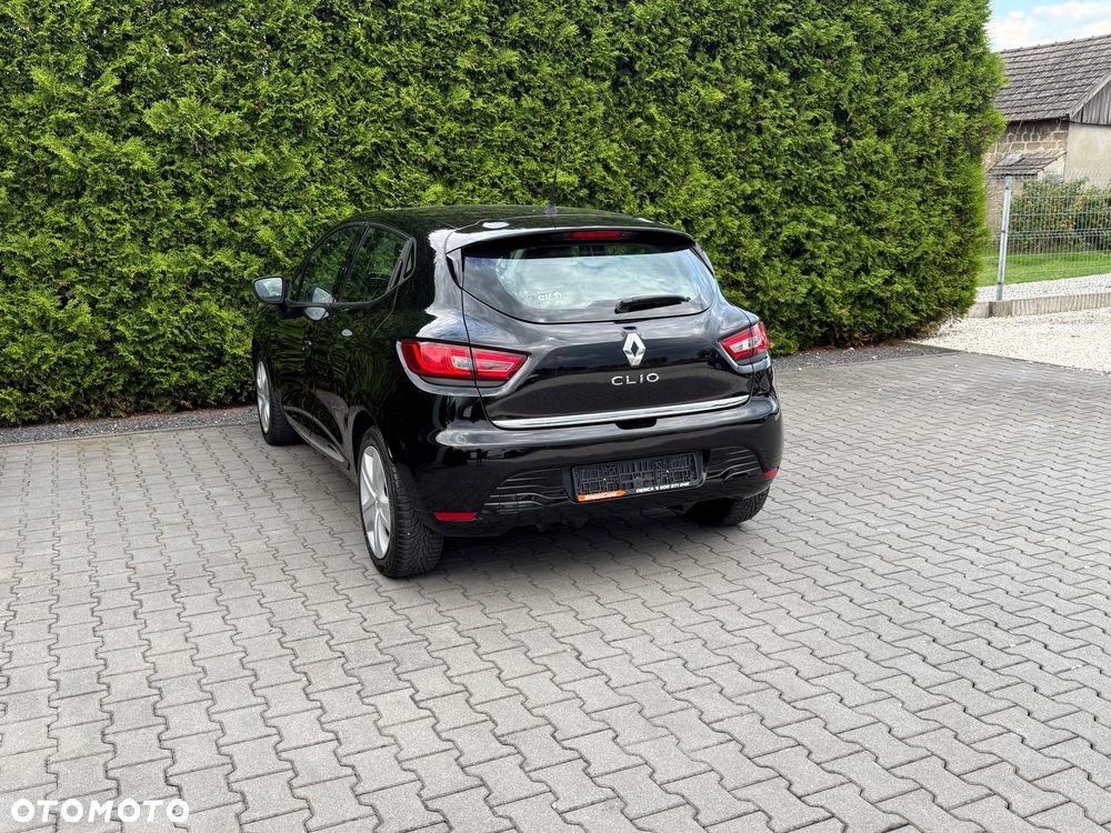 Renault Clio 1.2 16V 75 Expression - 3