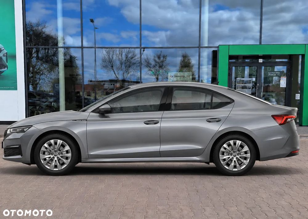 Skoda Octavia 1.5 TSI mHEV Drive Essence DSG - 3