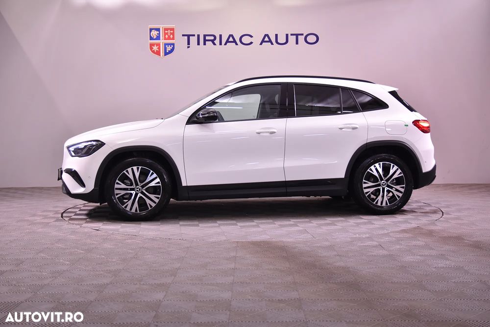 Mercedes-Benz GLA - 2