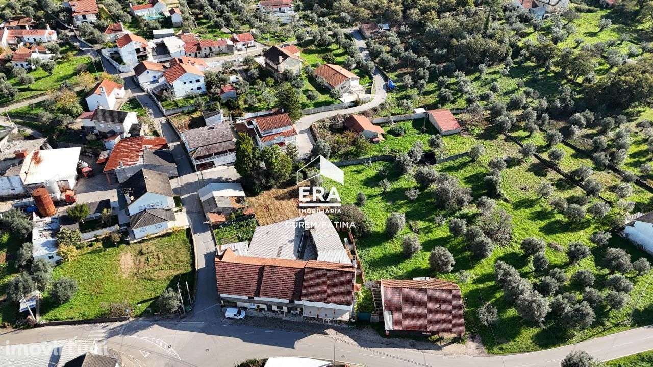 Moradia T5 localizada em Formigais, Ourém - Grande imagem: 5/40