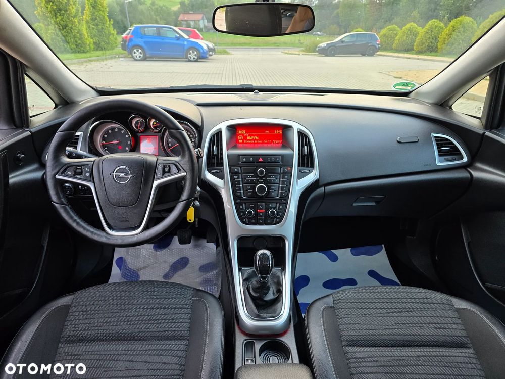 Opel Astra 1.4 Turbo Edition - 26