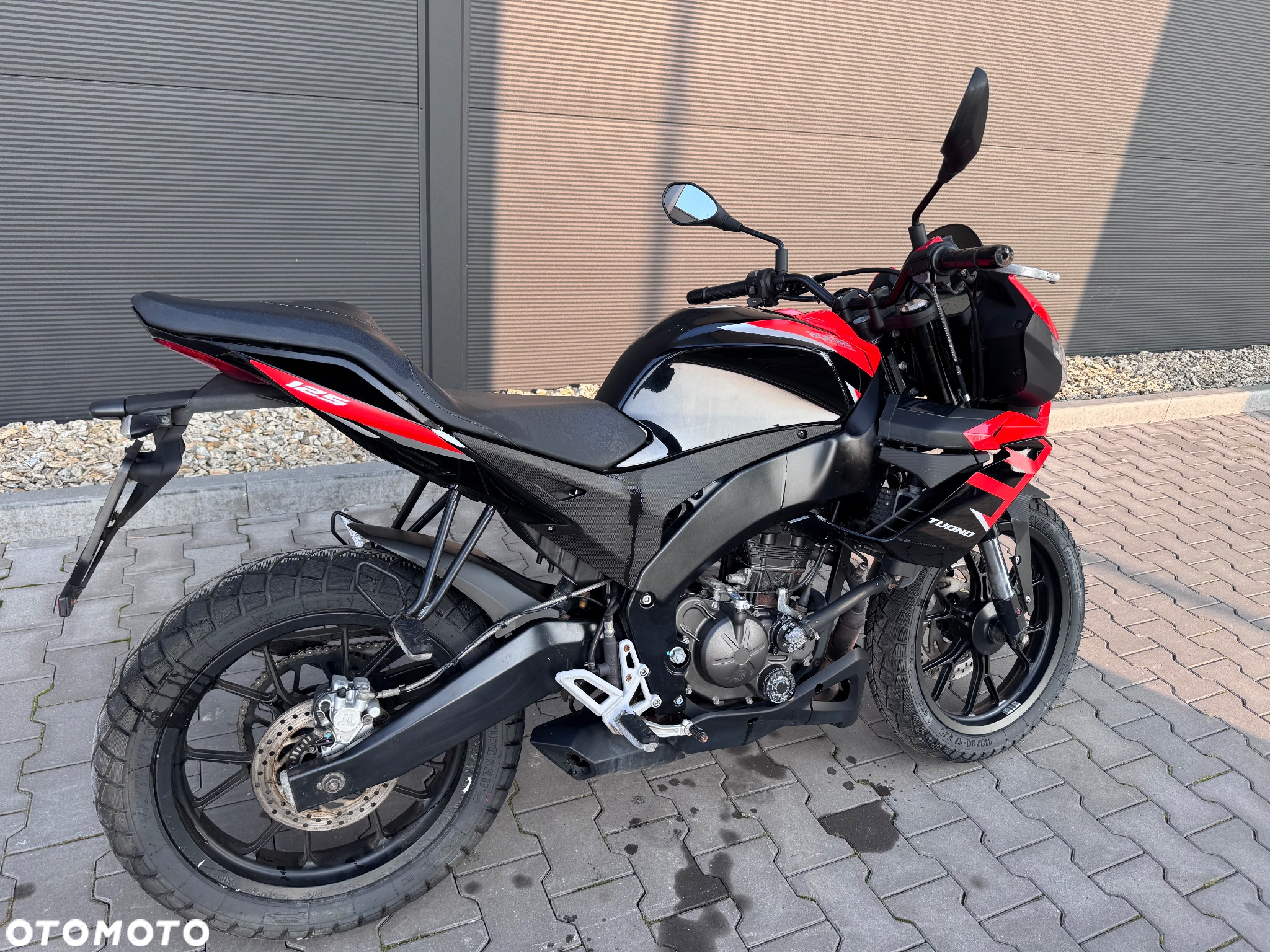 Aprilia Tuono - 9