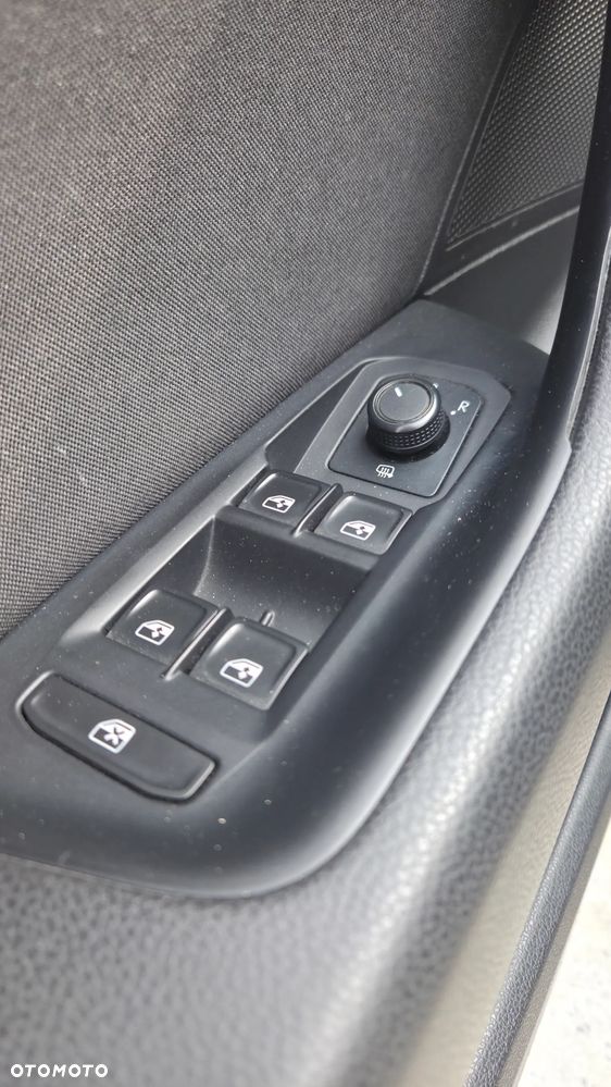 Volkswagen Passat 2.0 TDI SCR (BlueMotion Technology) DSG Comfortline - 18