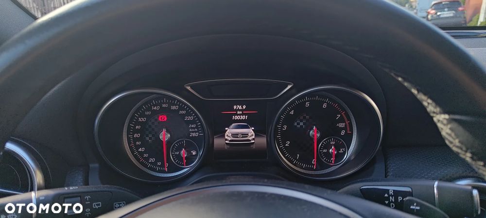 Mercedes-Benz Klasa A 180 7G-DCT - 17