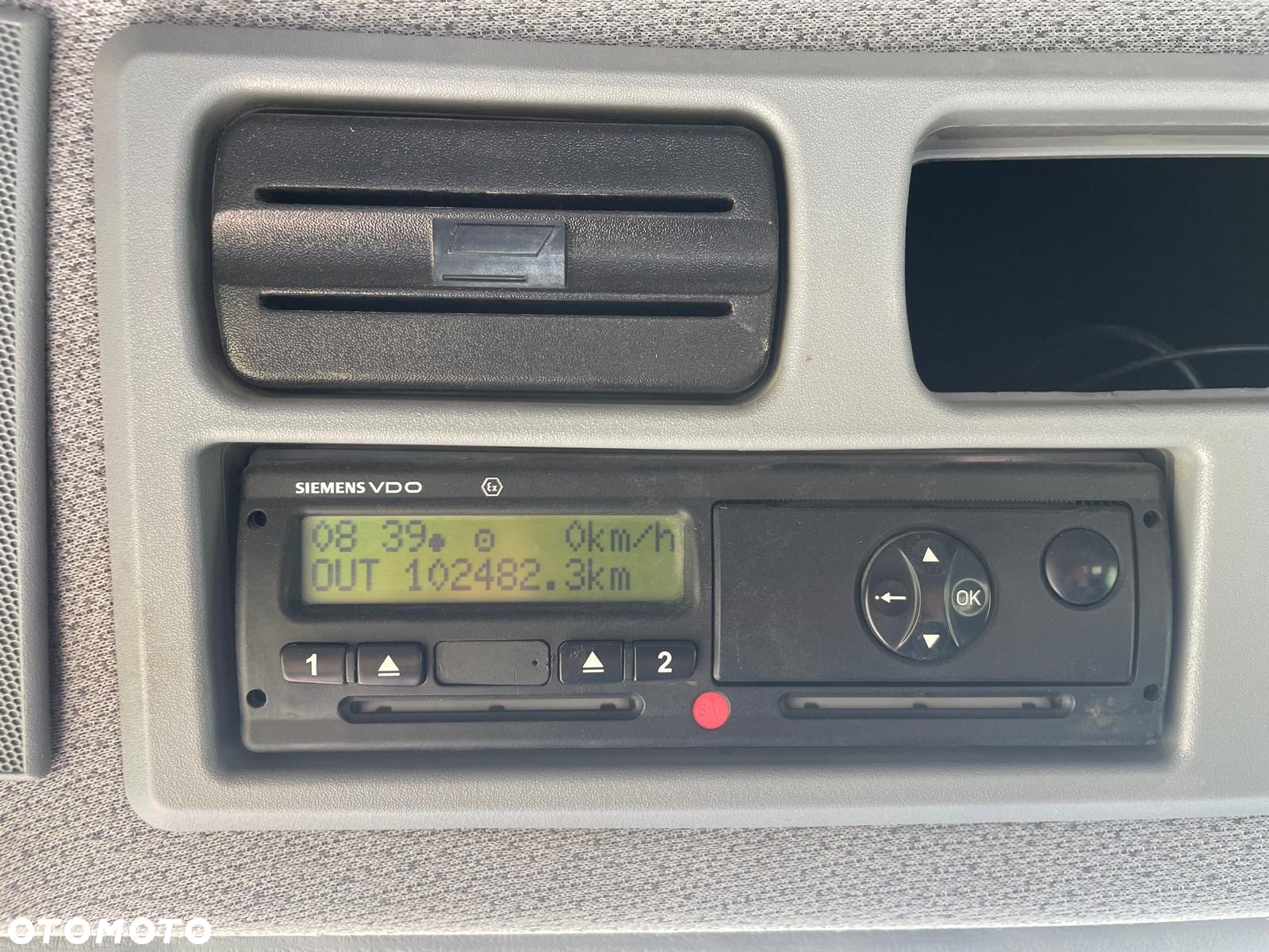 Mercedes-Benz Actros 3244 tylko 102000 KM - 9