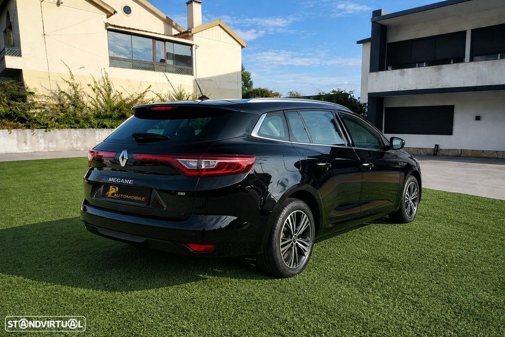 Renault Mégane Sport Tourer - 2