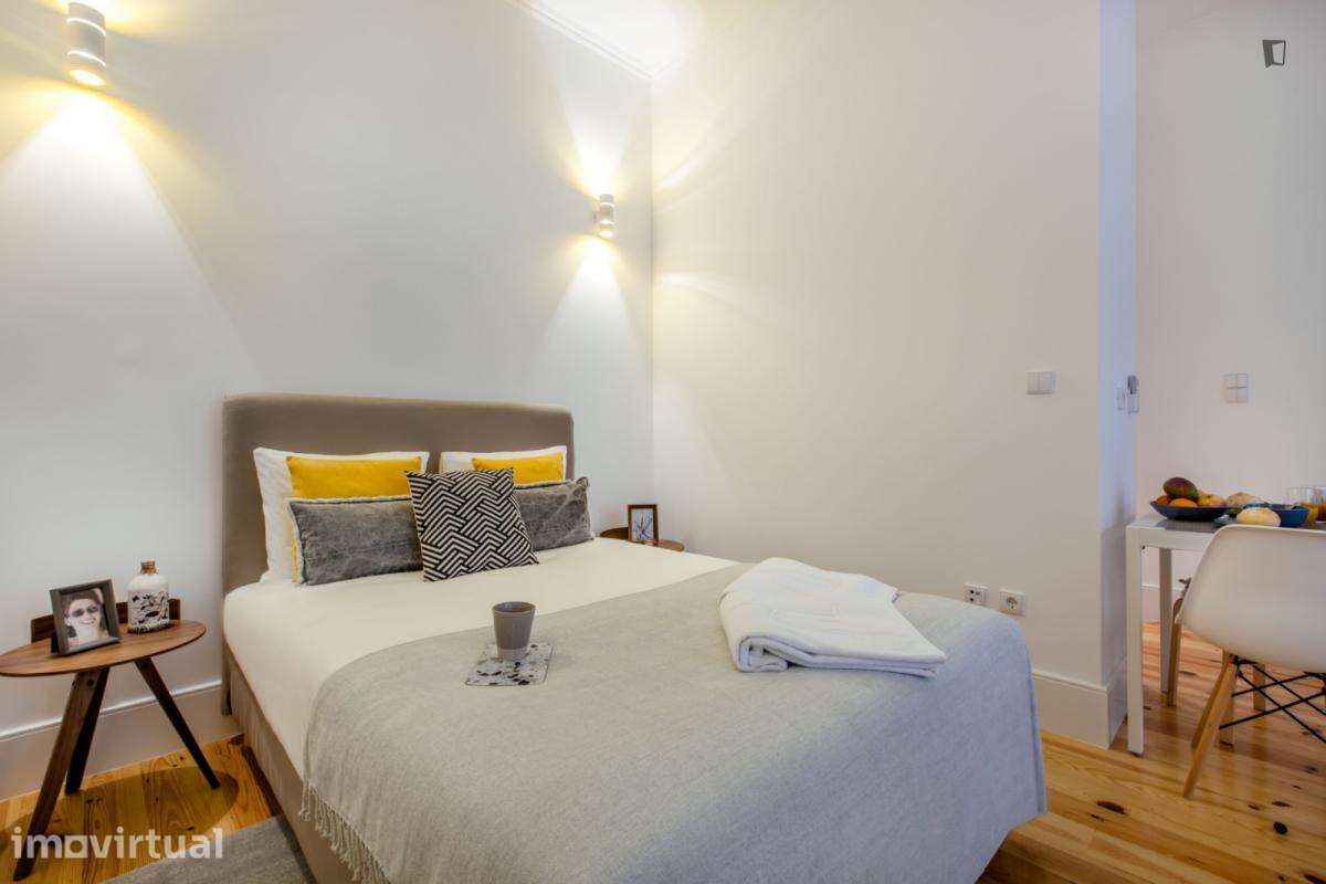 Apartamento com 1 quartos - localizado em Santo Ildefonso Porto - Grande imagem: 4/39