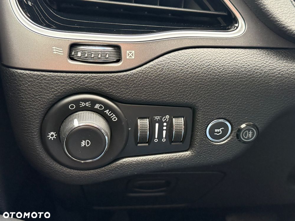 Jeep Cherokee 3.2 V6 Pentastar Active Drive I Automatik Limited - 23