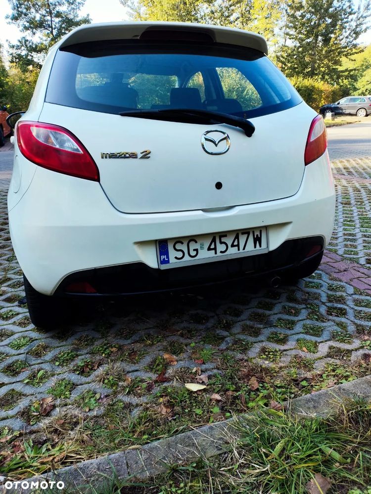 Mazda 2 - 3