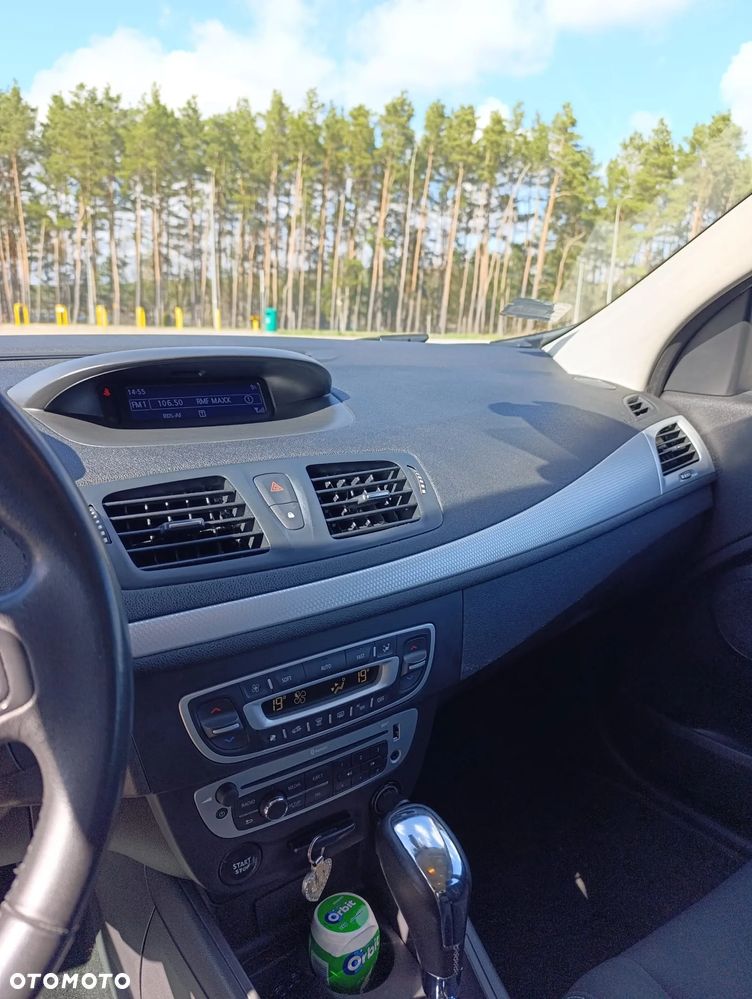 Renault Megane 1.5 dCi Limited EDC - 10