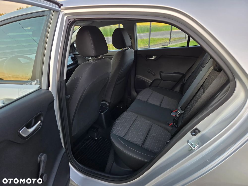 Kia Rio 1.2 M - 15