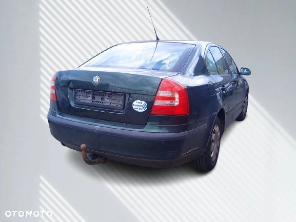 Na części Skoda Oktavia 1.6 MPI BGU FVH 9570 silnik skrzynia biegów klapa błotnik drzwi zderzak - 4