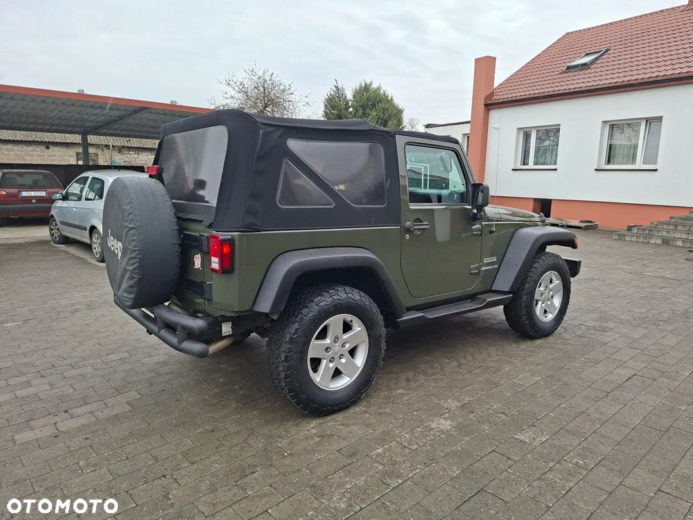 Jeep Wrangler - 4