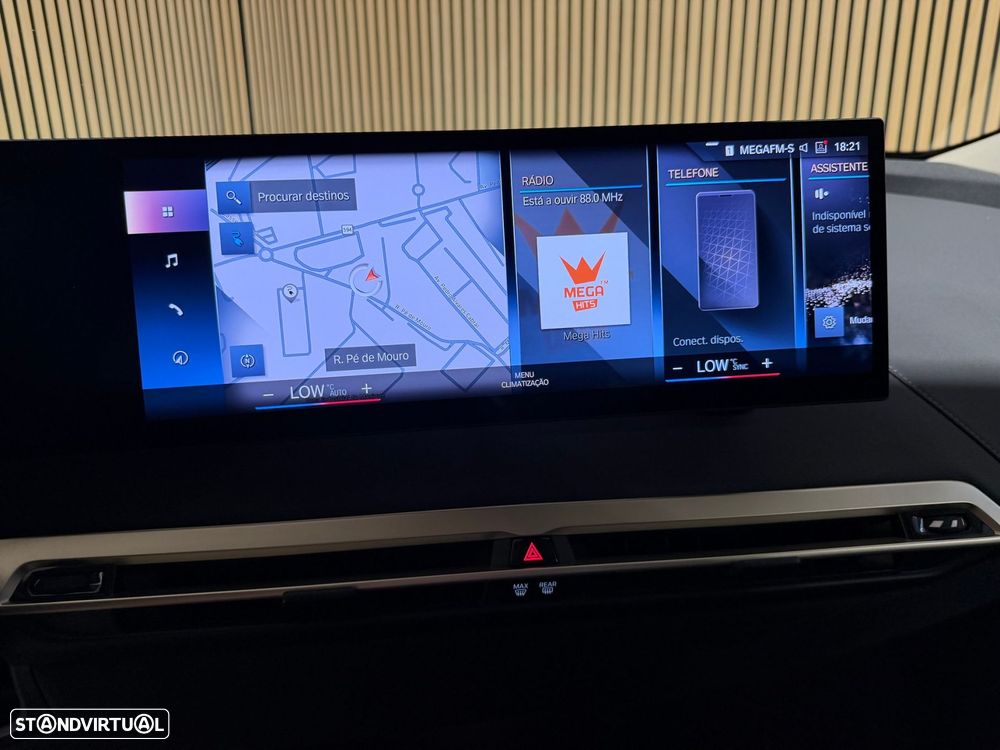 BMW iX xDrive40 - 14