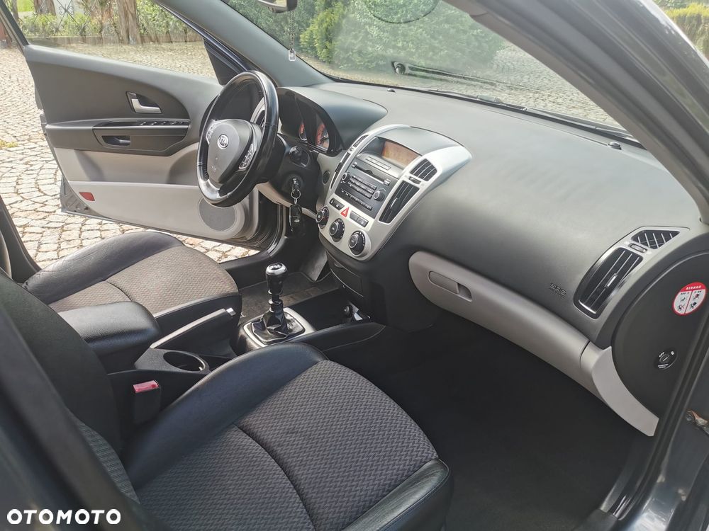 Kia Ceed 1.6 CVVT LX - 7