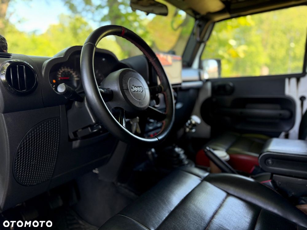 Jeep Wrangler 3.8 Sahara - 20