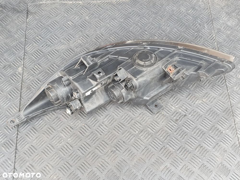 Lampa przednia prawa prawy przód Kia Sportage III 3 soczewka led cała  HOMOLOGACJA E13 - 4