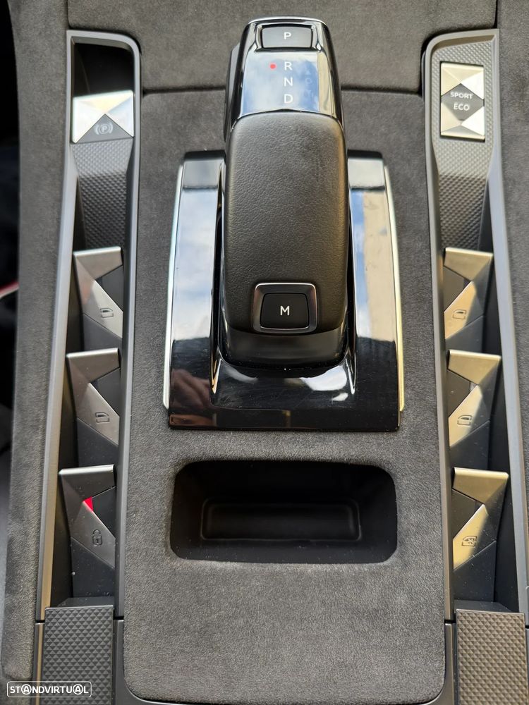 DS DS7 BlueHDI 130 Aut. Performance Line - 12