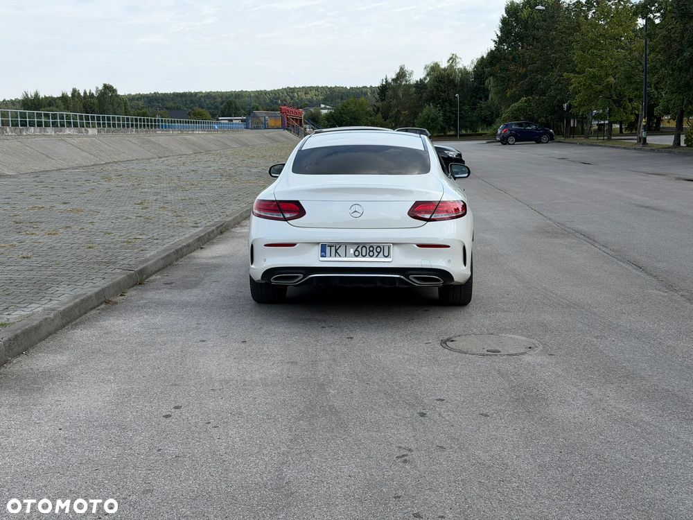 Mercedes-Benz Klasa C 300 d 4MATIC 9G-TRONIC - 10