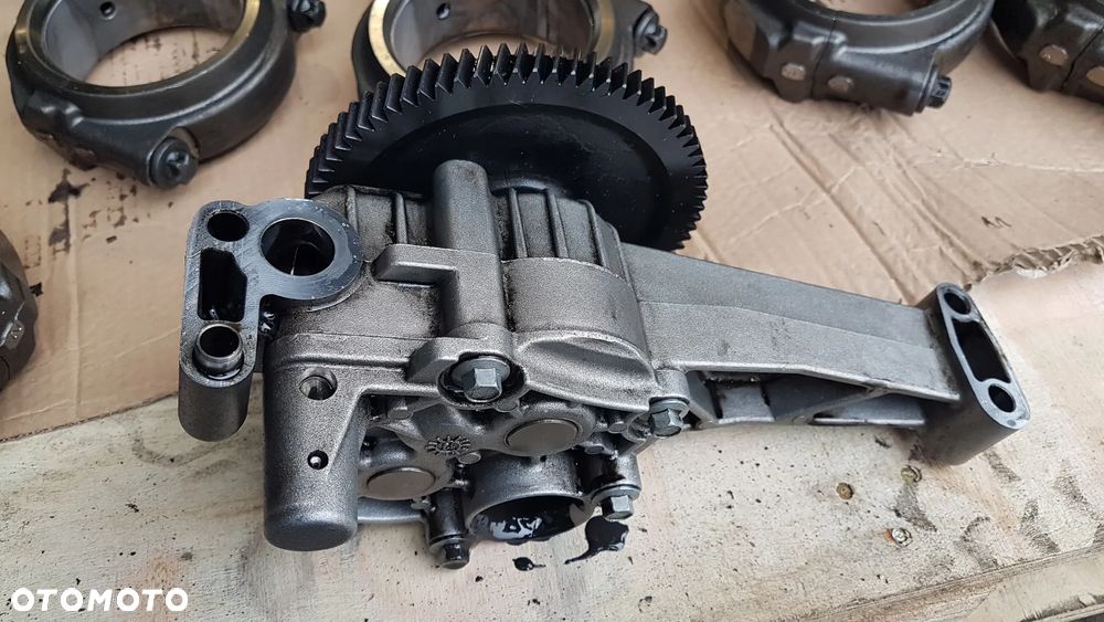 POMPA OLEJU SCANIA 1746266 1527681 SILNIK DC 13 - 1