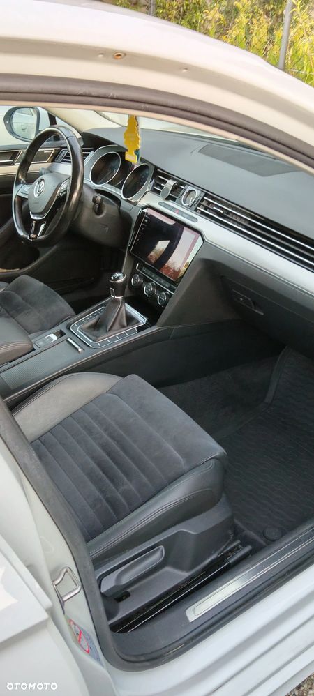 Volkswagen Passat 1.8 TSI BMT Highline - 21